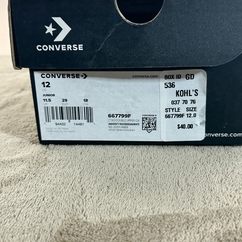 Girls canvas sneakers